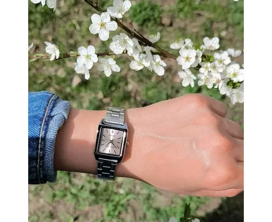 Жіночий годинник Casio LTP-V007D-4E, зображення 3