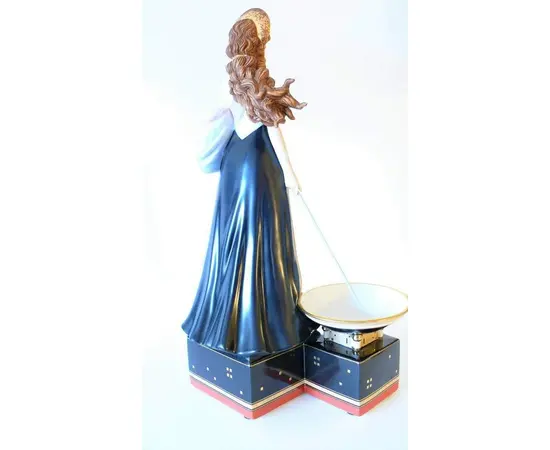 GOE-67020495 Artis Orbis - Michael Parkes 'Sacred Fire' limited Goebel, фото 3