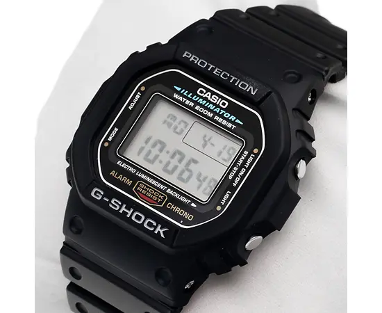 Чоловічий годинник Casio DW-5600E-1VER, зображення 