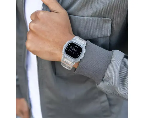 Мужские часы Casio DW-5600SKE-7ER, фото 5
