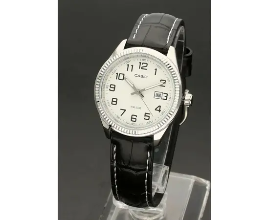 Жіночий годинник Casio LTP-1302L-7BVEF, зображення 