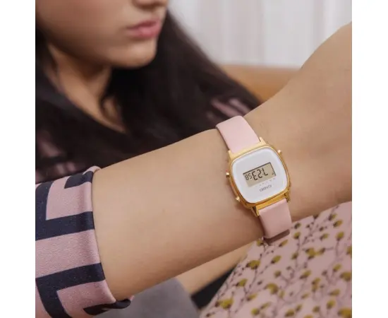 Женские часы Casio LA670WEFL-4A2EF, фото 6