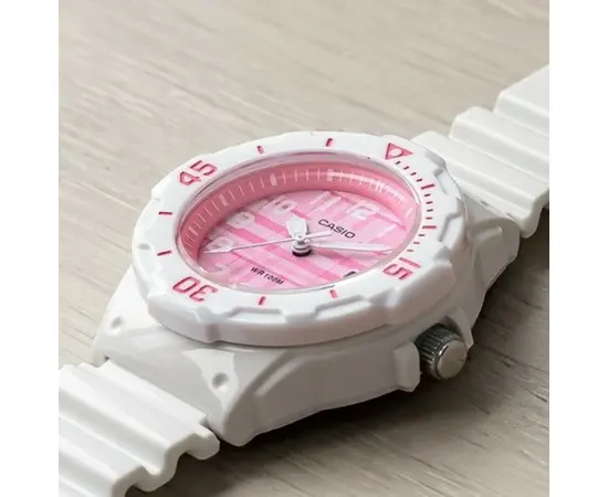 Жіночий годинник Casio LRW-200H-4C, зображення 6